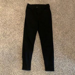 Black American Eagle Skinny Jeans